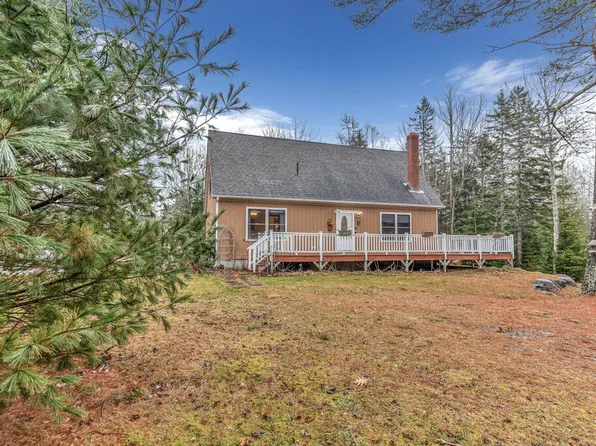 19 Horse Farm Road, Trenton, ME 04605