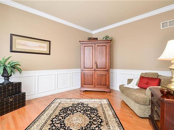 Formal living room/new hw fl