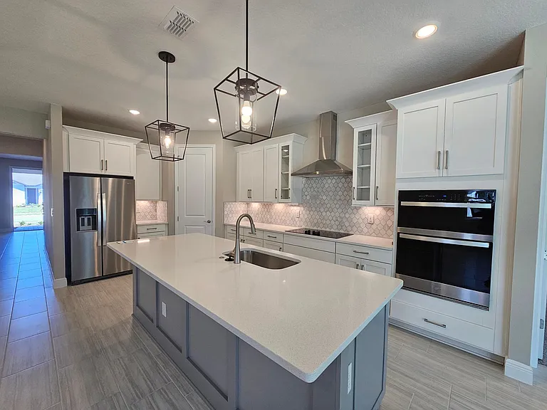 340 Birkdale Dr — Photo 4