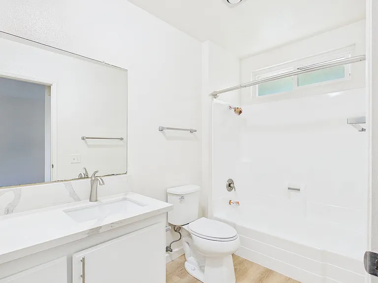 298 Eddie Dr — Photo 32