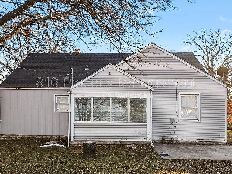 6230 Agnes Ave — Photo 14
