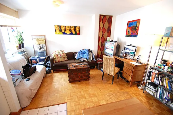 Rented by Bold New York | media 17