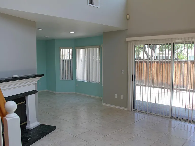 162 Millwater Ct — Photo 10