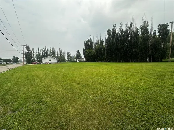 304 Road AVENUE E, Langenburg, SK S0A 2A0