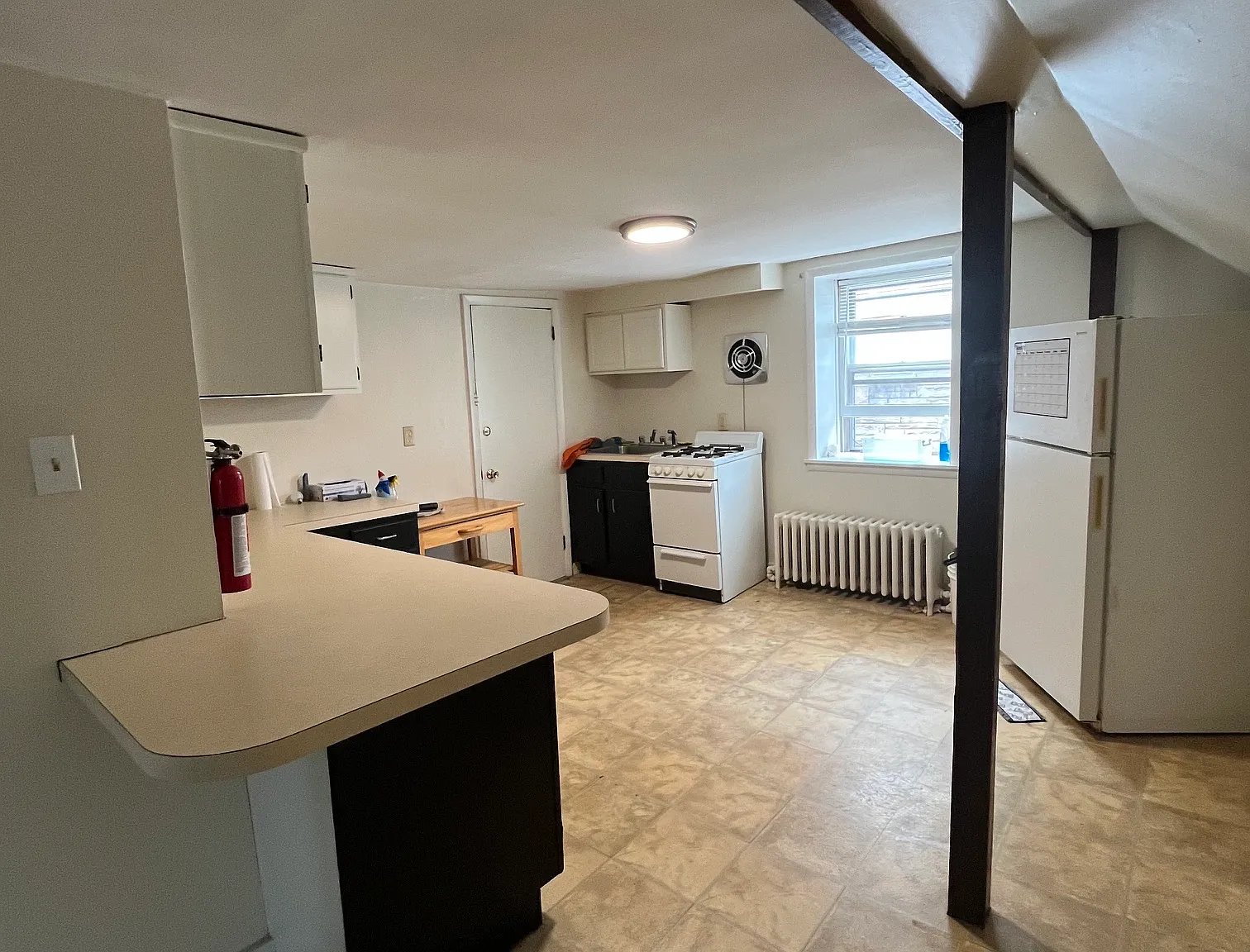 1 bed, 650 sqft, $995 — Photo 3