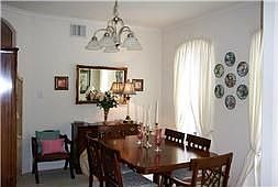 4th image of 2201 Deerfield Dr