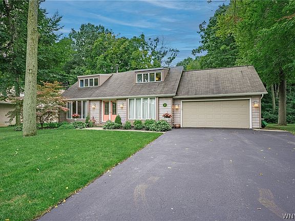 5th image of 3264 Beechwood Cir