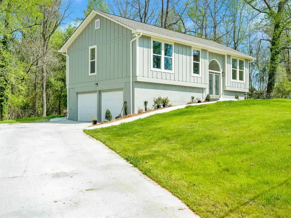 4874 Shadyview Dr, Adamsville, AL 35005