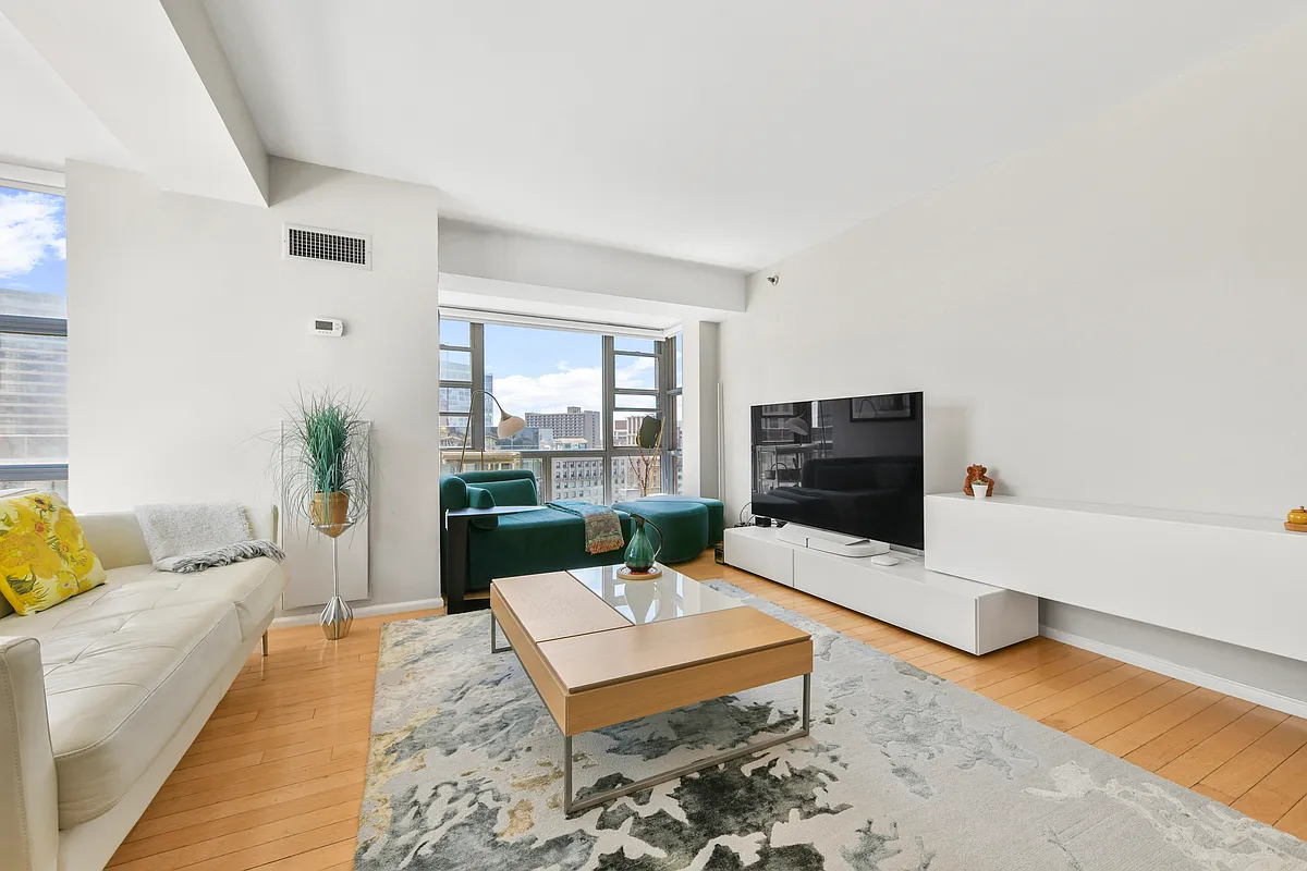 Building Photo - 170 Tremont St #1704