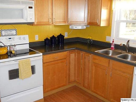 Home for Sale in Quincy, IL $89,500