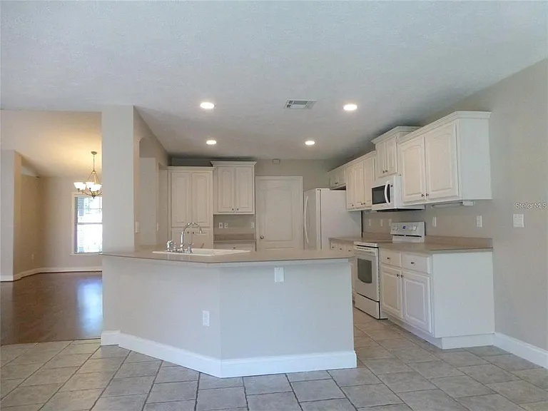 1311 SE 39th Ct — Photo 11