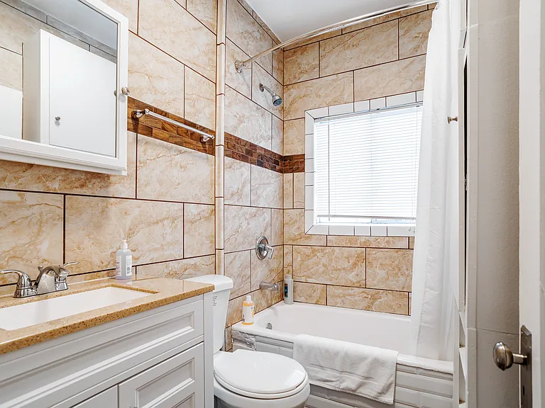1806 Washington Way #A — Photo 15
