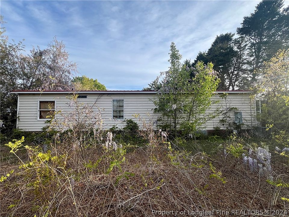 2nd image of 801 Lilac Ct