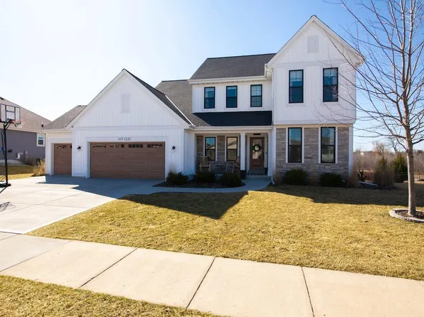 1331 Bluestem TRAIL, Oconomowoc, WI 53066