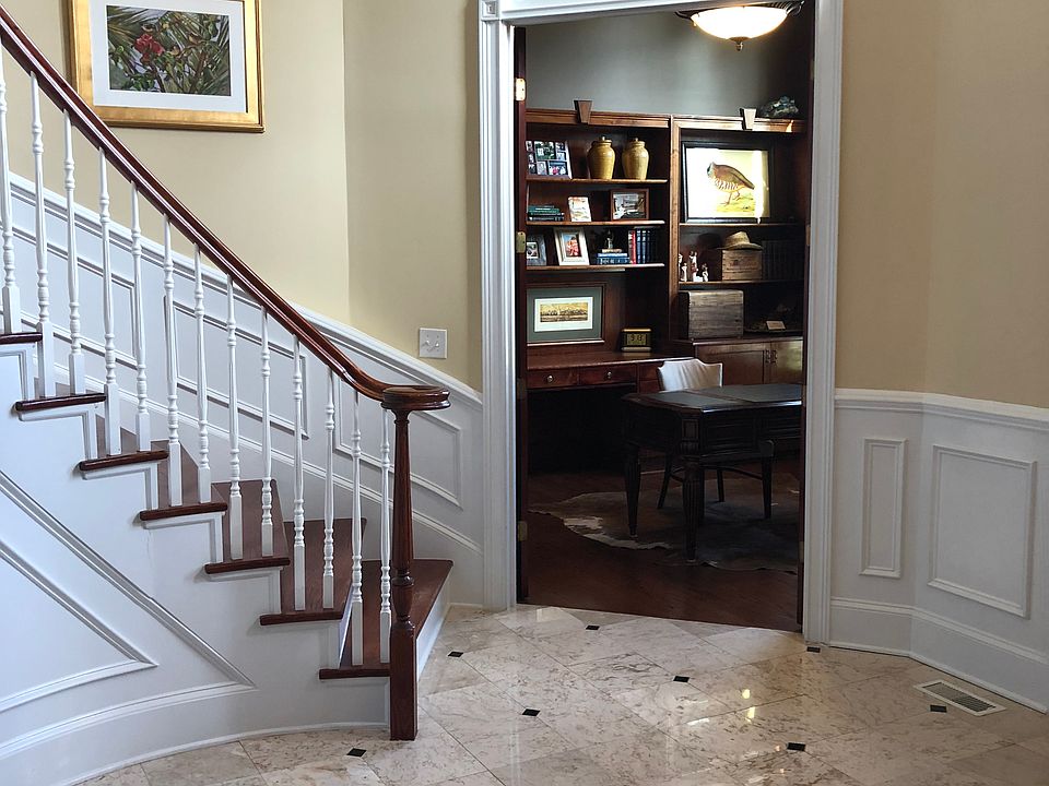 1st image of 3709 W Lake Dr