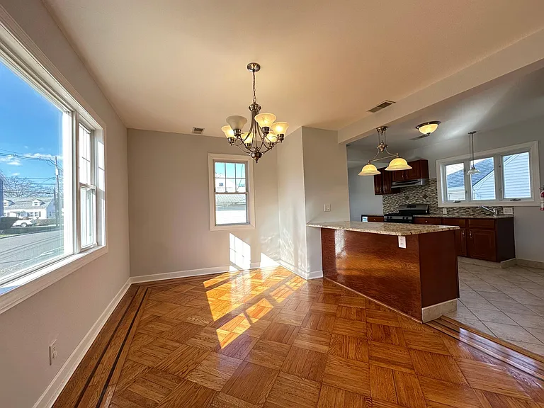 300 New Jersey Ave — Photo 6