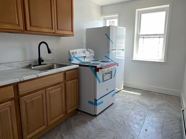 925 Ralph Ave #B, Brooklyn, NY 11236