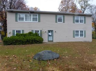 3 Cartwright Rd, Stony Pt, NY 10980