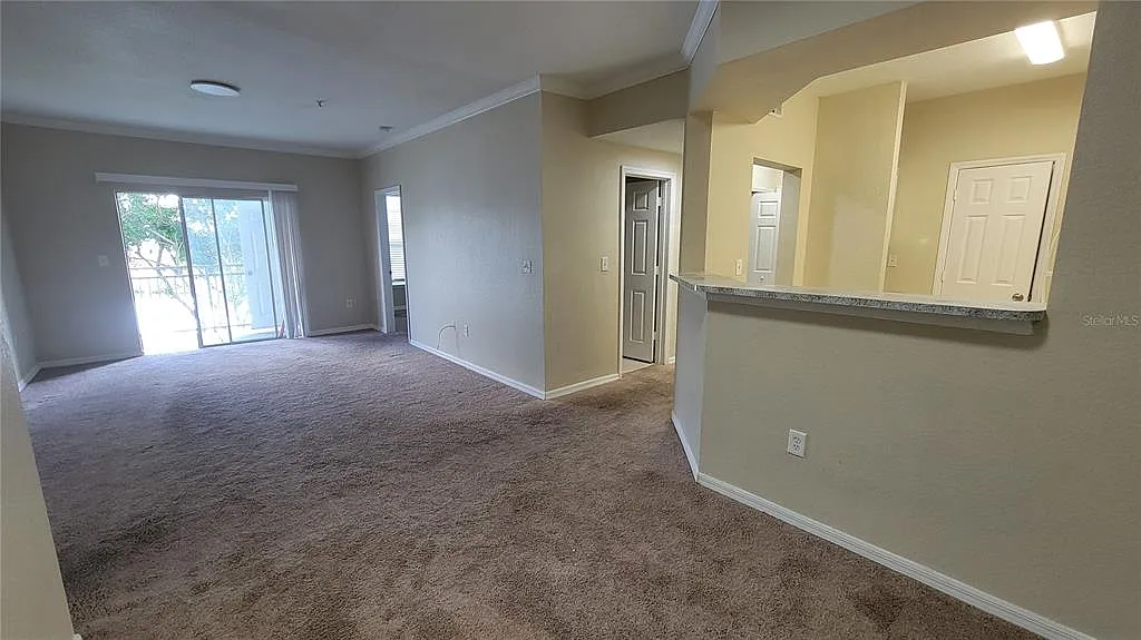 2 bed, 2.0 bath, 1062 sqft, $1,549 — Photo 4