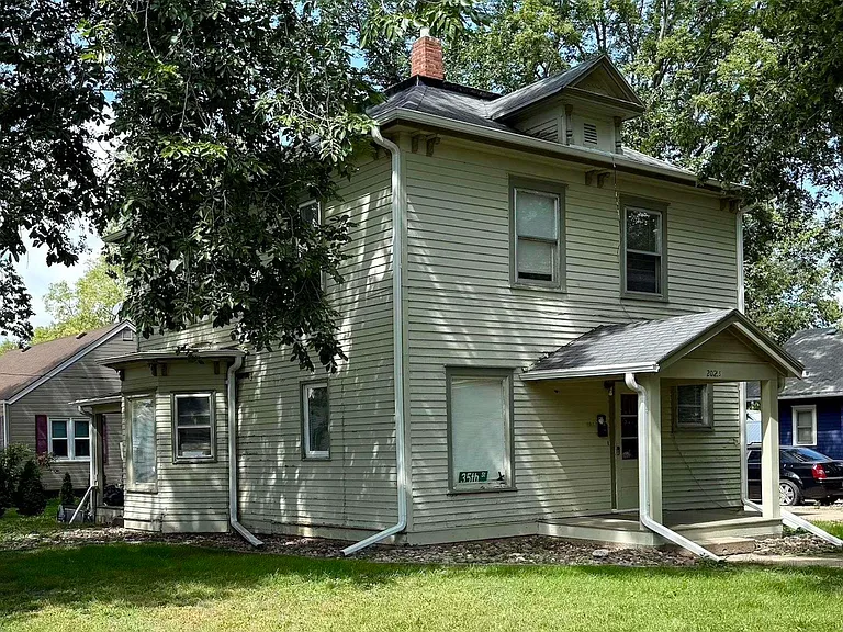 202 Prospect St — Photo 1