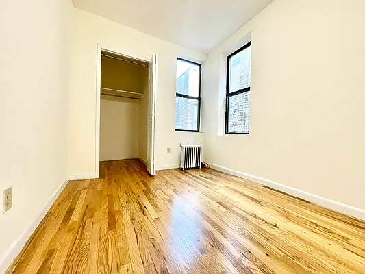 Rented by HOLTON REAL ESTATE INC. | media 5