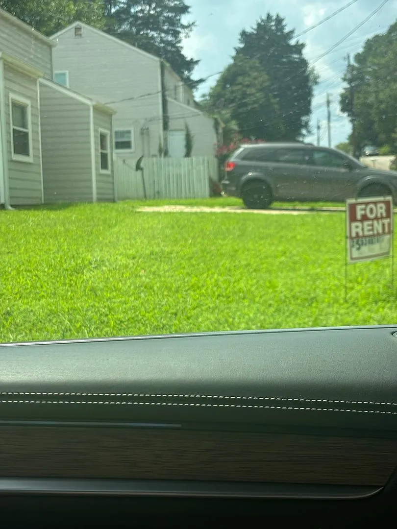 Charming 3BR Duplex in Huntsville — Photo 1