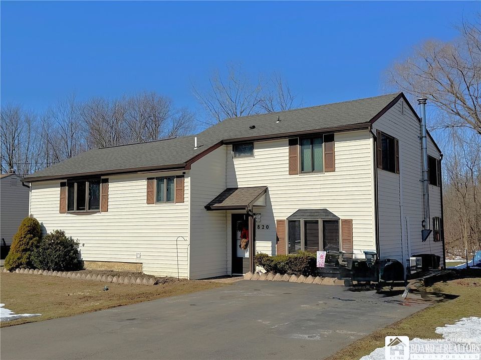 1st image of 820 Beach Rd