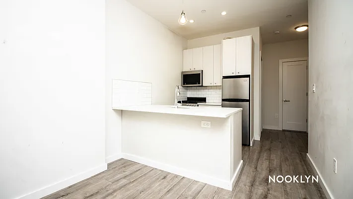 Rented by Nooklyn NYC LLC | media 36