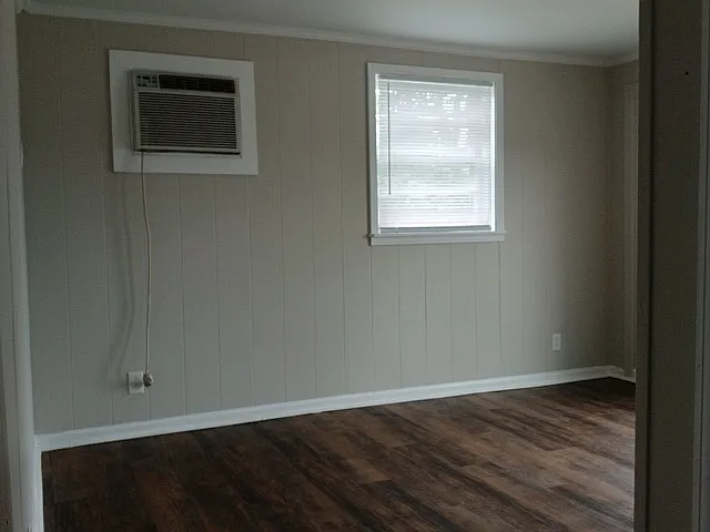 801 Biglen Rd #E — Photo 6