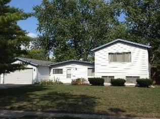 47 Hubbard Way, Montgomery, IL 60538