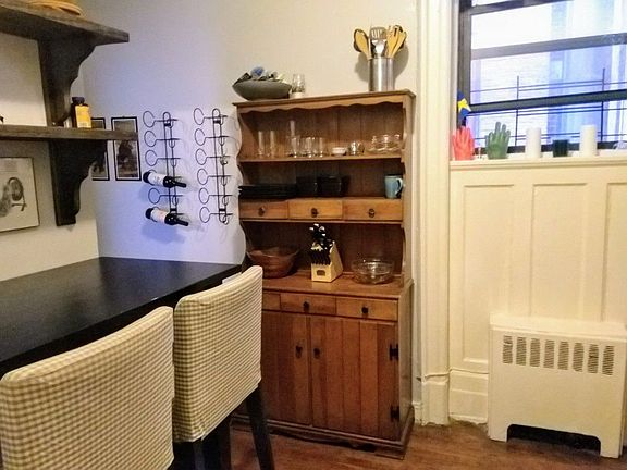 5th image of 235 W 103rd St APT 6H