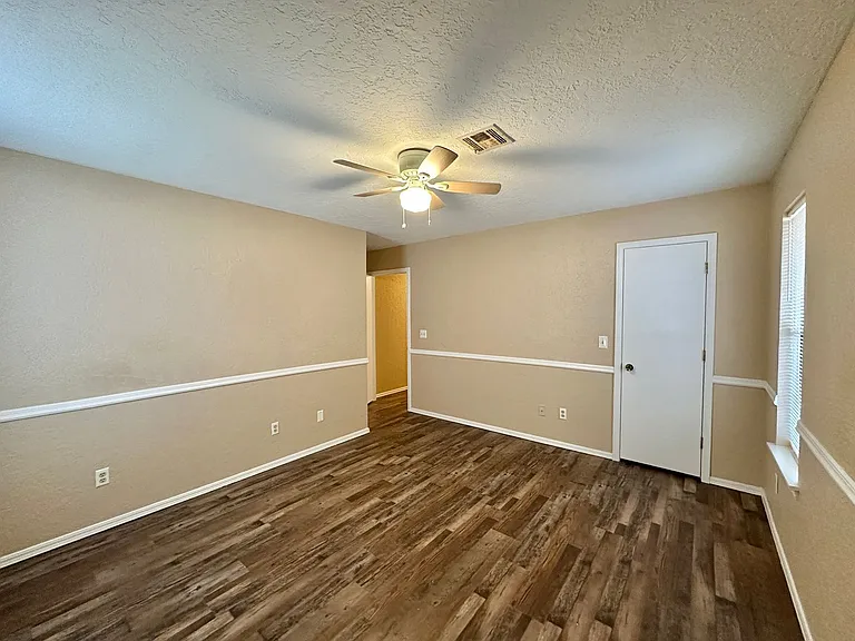 1103 NW Willow Pl — Photo 31
