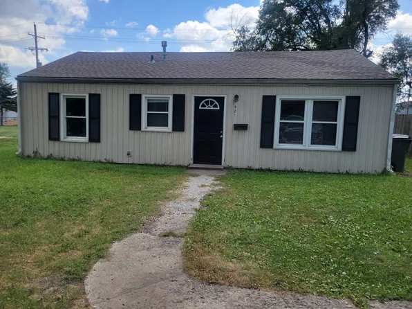 921 S Edgemere Dr, Olathe, KS 66061