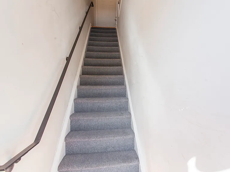 2534 Amber St #B — Photo 17