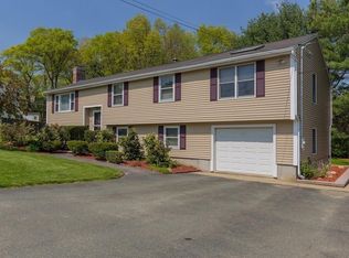 32 Upland Rd, Burlington, MA 01803