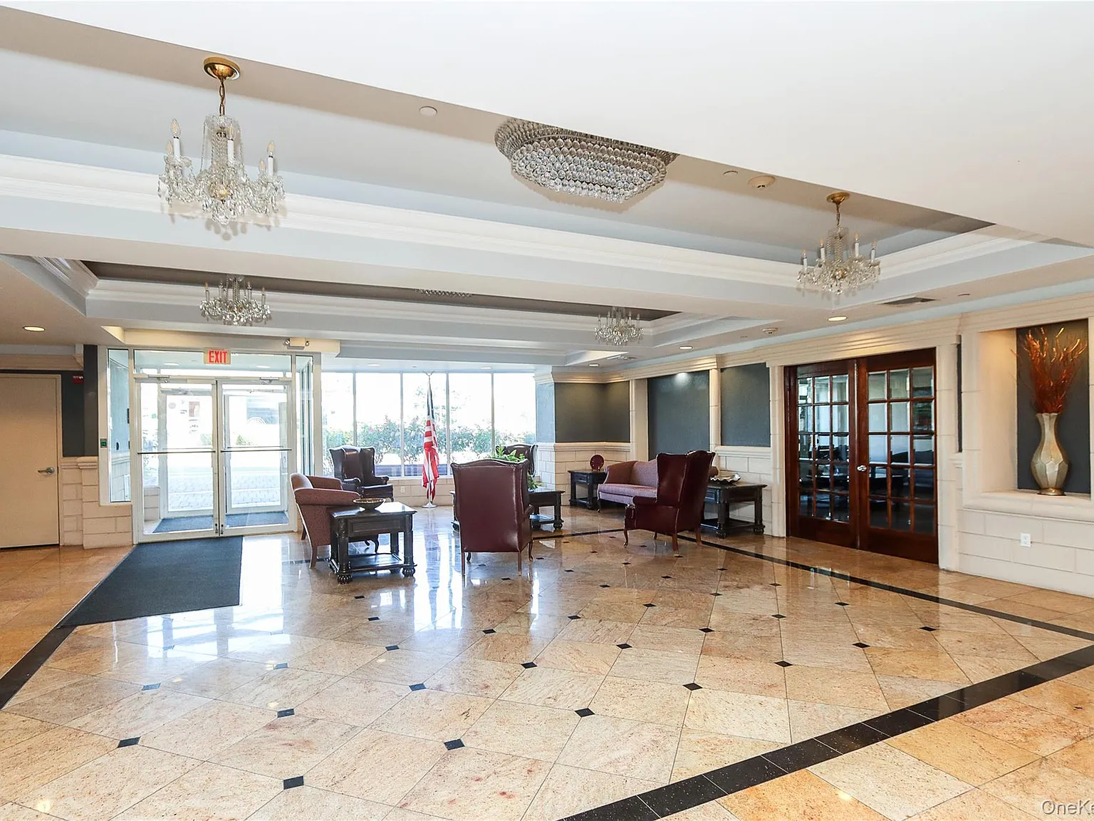 2 bed, 2.5 bath, 1276 sqft, $3,800 — Photo 3