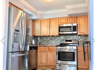 10849 Lockart Rd, Philadelphia, PA 19116