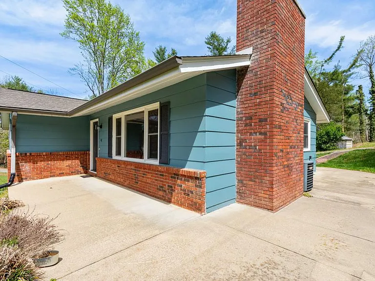 41 Kennedy Rd — Photo 16