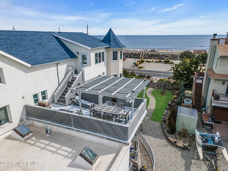 492 Ocean Ave — Photo 92