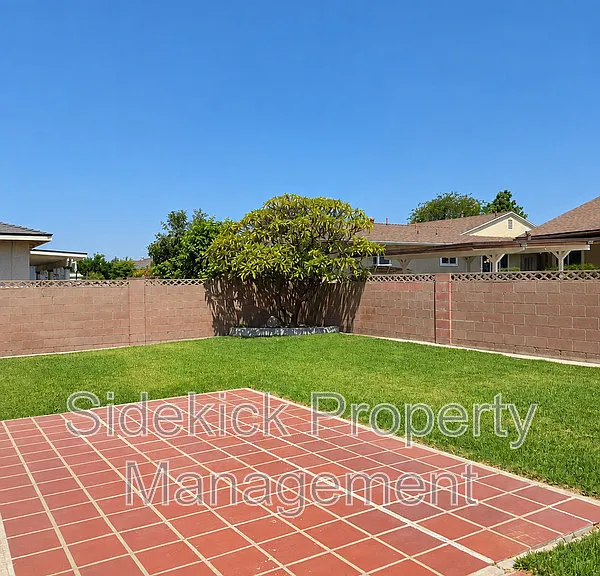 11639 Faculty Dr — Photo 16