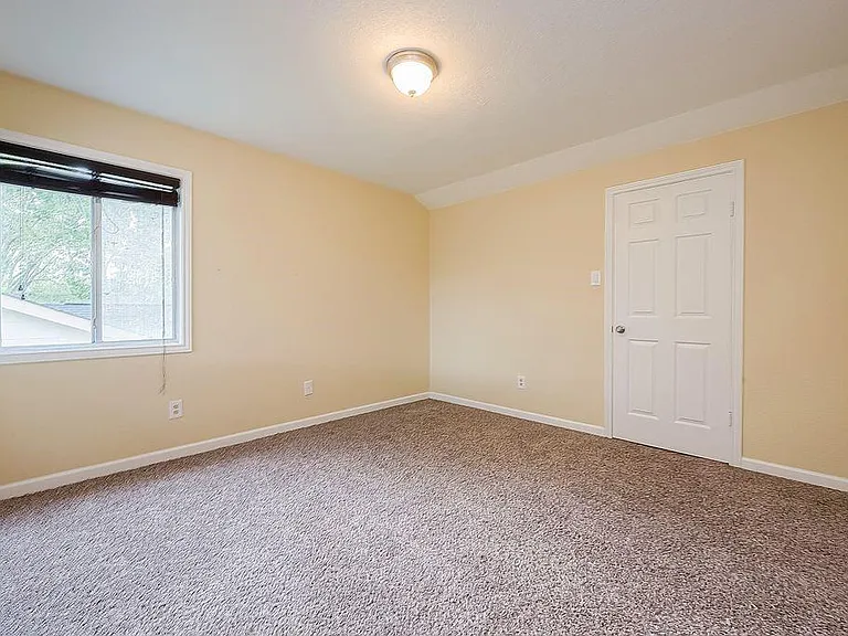 2039 Shorewood Ln — Photo 28