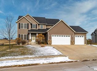 5783 Judge Rd, Bettendorf, IA 52722