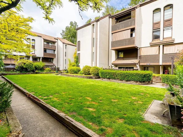 365 Ginger Dr #402, New Westminster, BC V3L 5L5