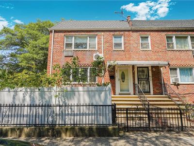 82 Bay 17th St, Brooklyn, NY, 11214