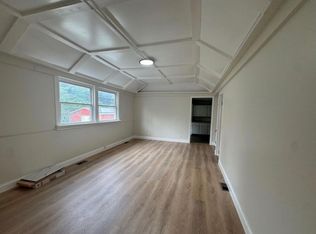 14 Chatham St #1, Nassau, NY 12123