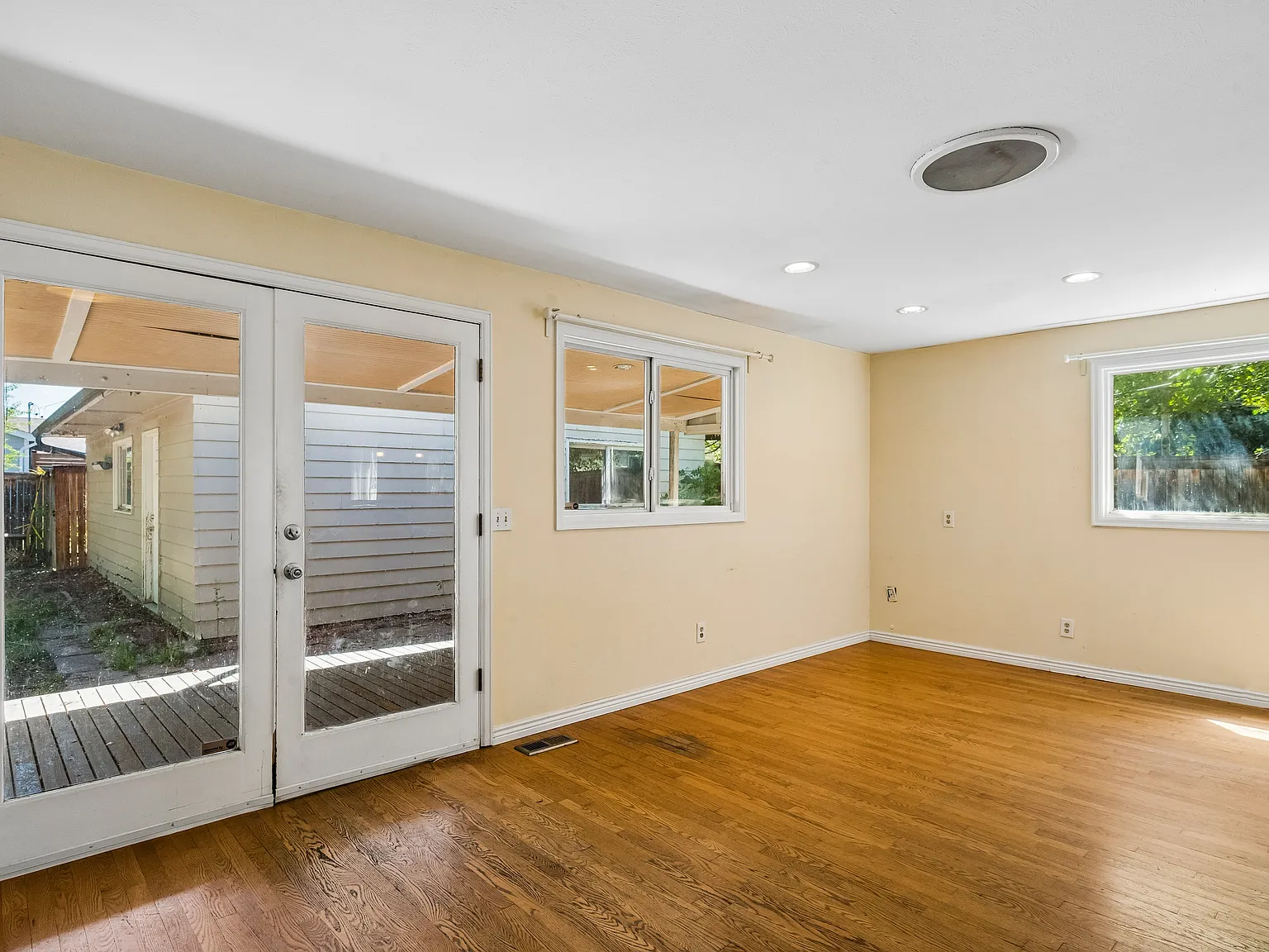 3 bed, 1250 sqft, $2,880 — Photo 4