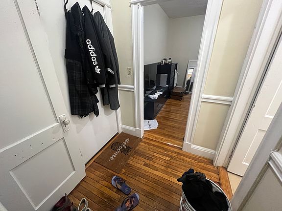 3rd image of 227 Kelton St #9