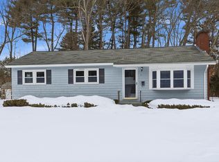 4 Charlemont Ct, North Chelmsford, MA 01863