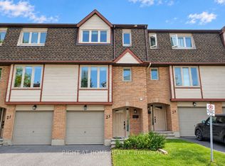23 Lightfoot Pl #33, Ottawa, ON K2L3M6