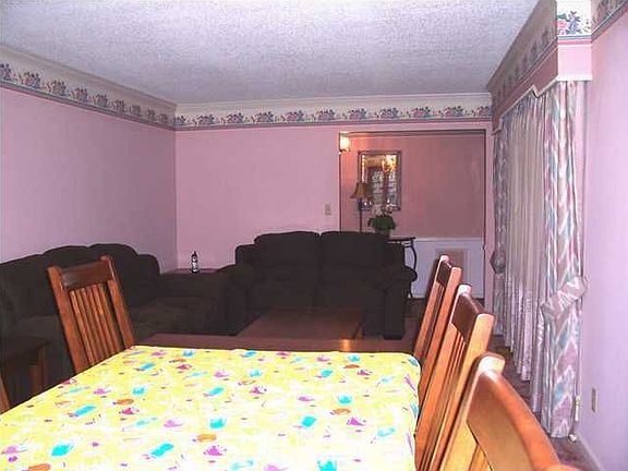 Living Room/Dining Room Combination